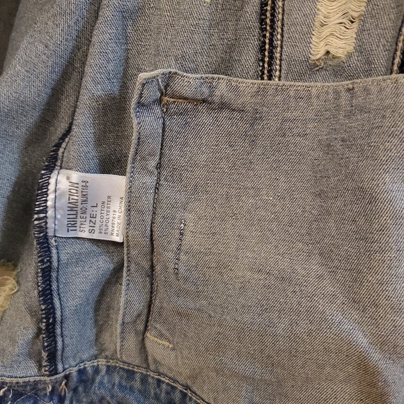 🆕️ Trillnation Distressed Jean Jacket - Picture 7 of 8